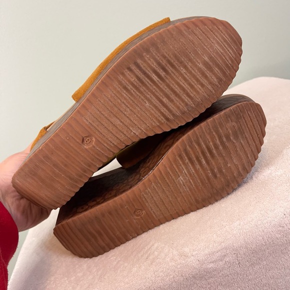 BOUTIQUE BY CORKYS Sandal 9 Leopard Wedge Buckle Suede Leather Open Toe Brown - Picture 7 of 9